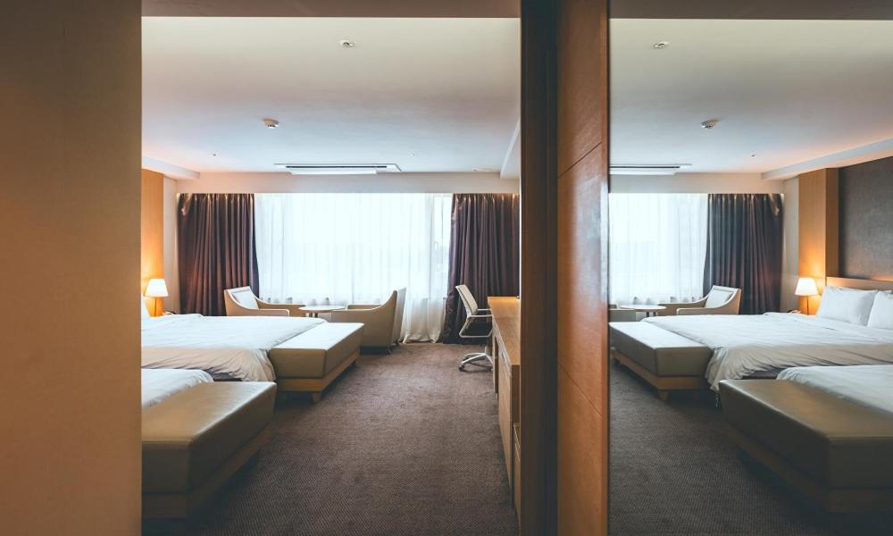 Wonju City Hotel Hyeoksin Exterior photo
